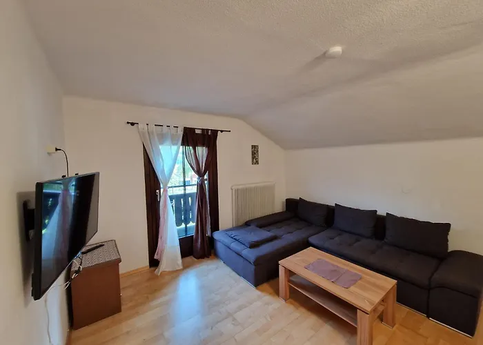 Apartment Unterstein 2 *